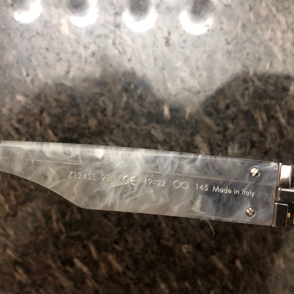 Louis Vuitton Men’s Sunglasses - Picture 4 of 4